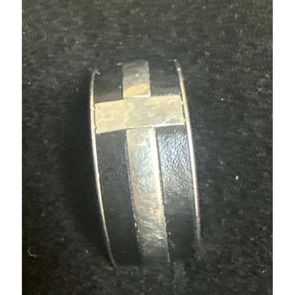 Mens Vintage Stainless Steel Cross Band Ring Black Leather Inlay Religious Sz 6